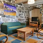 Holiday home La Phonolite, Familial, Wifi, Campagne *