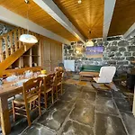Holiday home La Phonolite, Familial, Wifi, Campagne