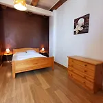 Holiday home La Phonolite, Familial, Wifi, Campagne *