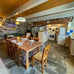 La Phonolite, Familial, Wifi, Campagne Holiday home