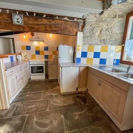 Holiday home La Phonolite, Familial, Wifi, Campagne *